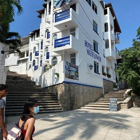Mayflower Hotel & Hostal Пуерто Ескондидо Екстериор снимка